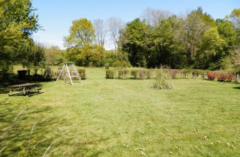 Domaine De Varenne Bed and Breakfast Saint-Amand-en-Puisaye Exteriör bild