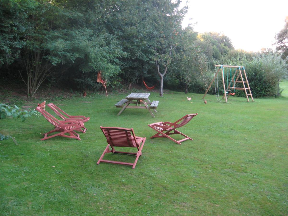 Domaine De Varenne Bed and Breakfast Saint-Amand-en-Puisaye Exteriör bild